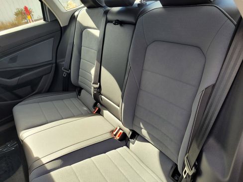 New 2026 Volkswagen Jetta SE image 11