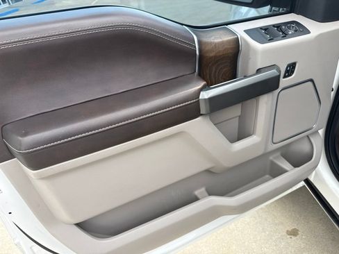 Used 2019 Ford F150 Limited AWD/4WD image 7