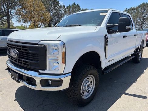 Used 2024 Ford F250 XL w/ FX4 Off-Road Package AWD/4WD image 5