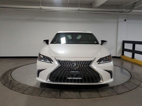 Used 2025 Lexus ES 350 w/ Premium Package FWD image 5