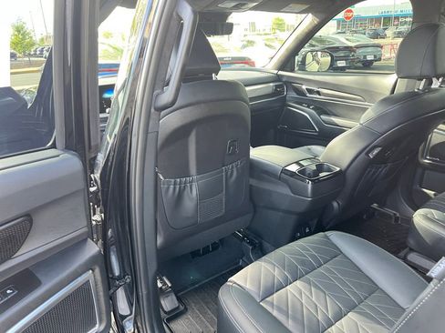 Used 2025 Kia Telluride SX Prestige X-Line AWD/4WD image 19