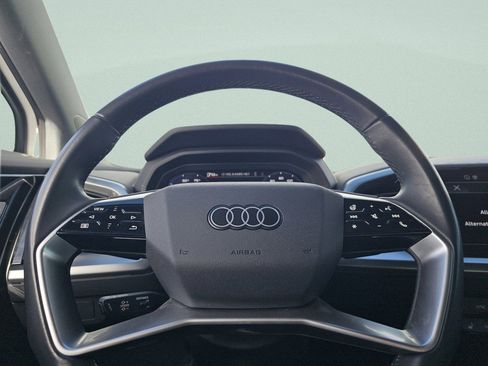 Used 2023 Audi Q4 e-tron Premium Plus image 31