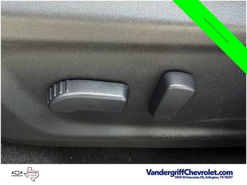 Used 2025 Nissan Altima 2.5 SV FWD image 25