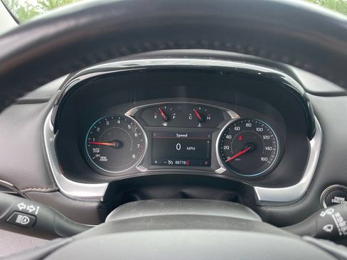Used 2021 Chevrolet Traverse LT FWD image 9