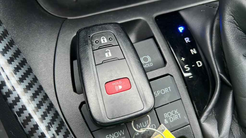Used 2024 Toyota RAV4 XLE AWD/4WD image 23