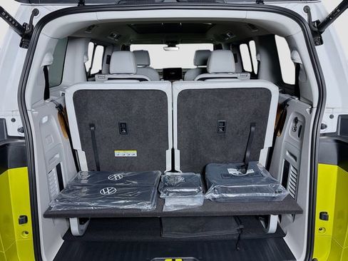 New 2025 Volkswagen ID. Buzz 1st Edition image 27