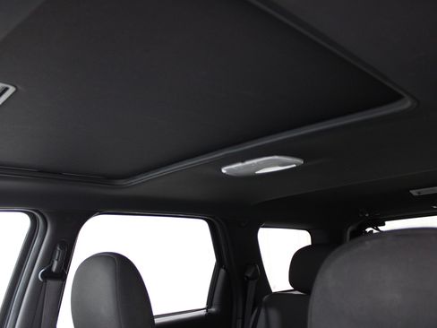 Used 2010 Ford Escape XLT image 22