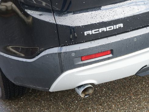Used 2019 GMC Acadia SLE w/ GMC Pro Grade Package AWD/4WD image 11