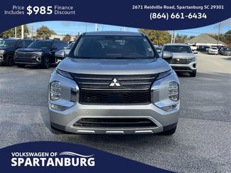 Used 2022 Mitsubishi Outlander SE video 2