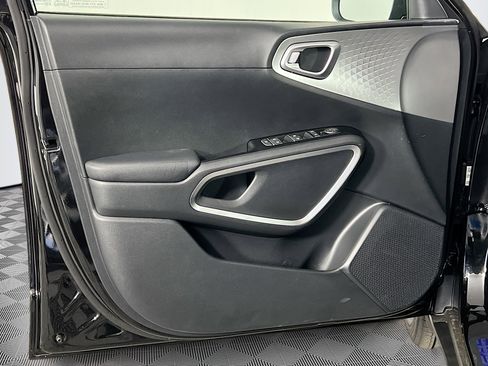 New 2025 Kia Soul S image 20