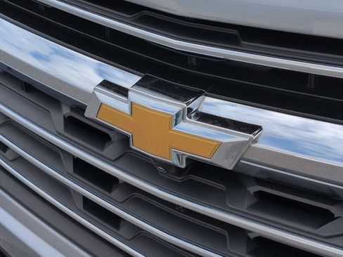 Certified 2024 Chevrolet Traverse LT w/ Trailering Package AWD/4WD image 31