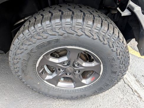 Used 2017 Jeep Wrangler Unlimited Sport w/ Quick Order Package 24S image 23