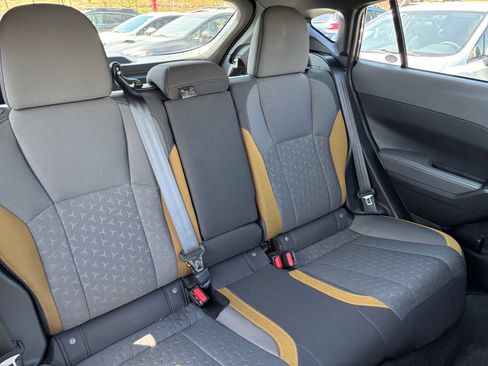 Used 2025 Subaru Crosstrek 2.5i Sport w/ Popular Package #3A AWD/4WD image 19