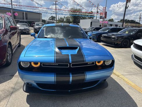 Certified 2019 Dodge Challenger GT w/ Driver Convenience Group image 2