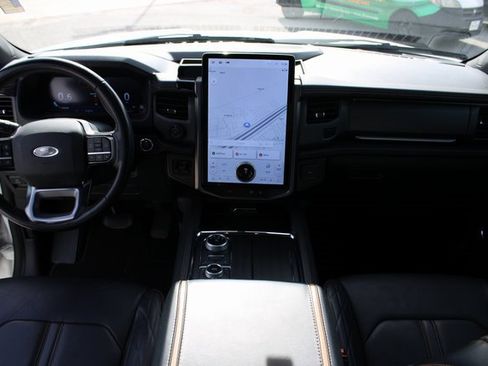 Used 2024 Ford Expedition Max Platinum image 17