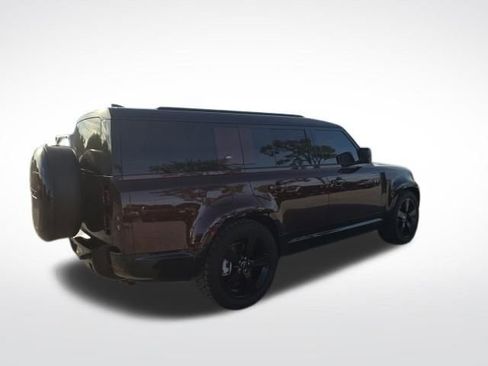 Used 2024 Land Rover Defender 130 X-Dynamic SE AWD/4WD image 2