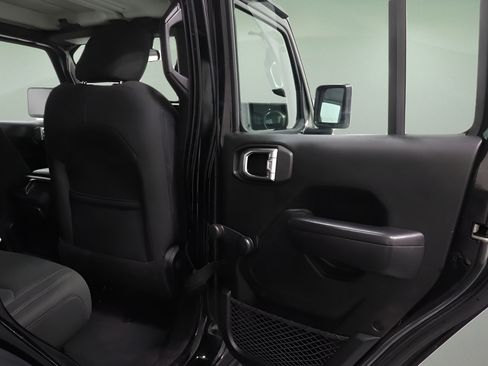 Certified 2018 Jeep Wrangler Unlimited Sport AWD/4WD image 17