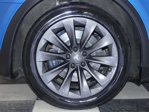 Used 2019 Tesla Model X Long Range image 28