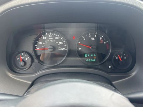 Used 2013 Jeep Compass Sport FWD image 12