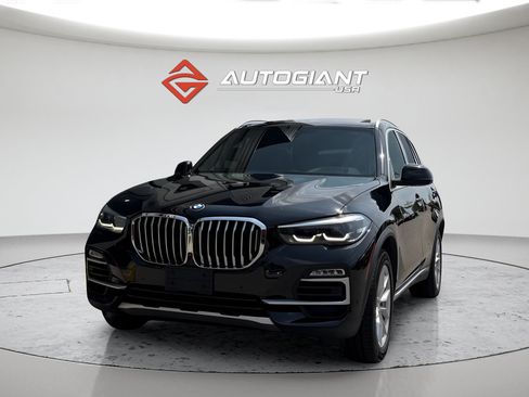 Used 2019 BMW X5 xDrive50i w/ Parking Assistance Package AWD/4WD image 8