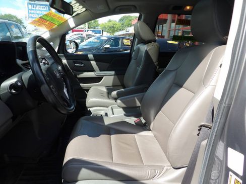 Used 2014 Honda Odyssey EX-L image 9