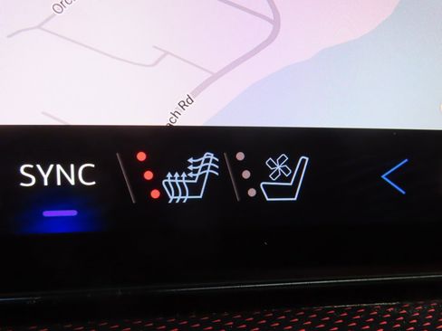 New 2026 Chevrolet Traverse RS w/ LPO, Floor Liner Package image 11