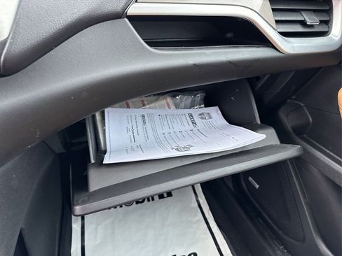 Used 2019 GMC Terrain SLT w/ Preferred Package image 33