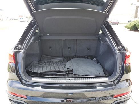 Used 2025 Audi Q3 2.0T Premium Plus w/ Premium Plus Package image 8