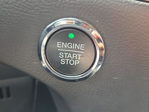 Used 2024 Ford Edge SEL AWD/4WD image 26