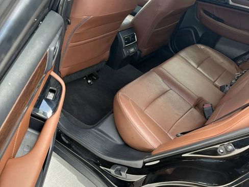 Used 2018 Subaru Outback 2.5i Touring AWD/4WD image 8