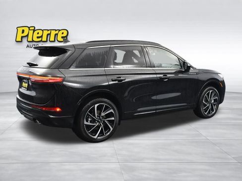 New 2025 Lincoln Corsair Grand Touring image 4