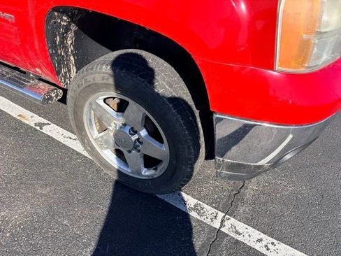 Used 2013 GMC Sierra 2500 SLE w/ SLE Preferred Package image 4