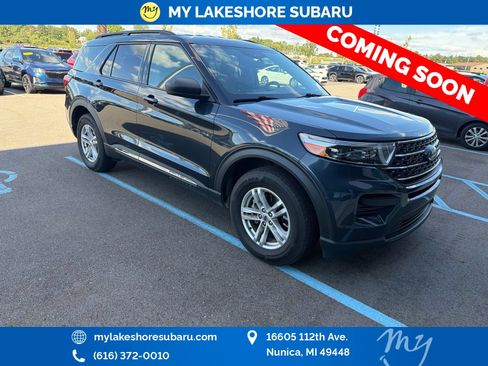 Used 2022 Ford Explorer XLT AWD/4WD image 1