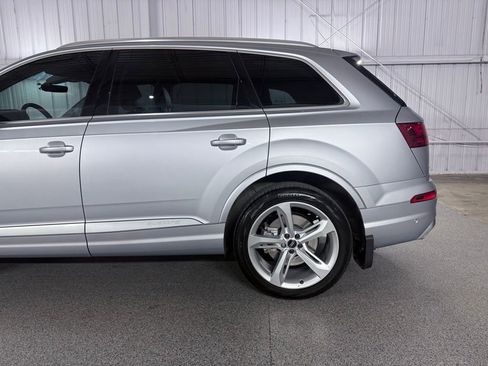 Used 2019 Audi Q7 3.0T Prestige image 11