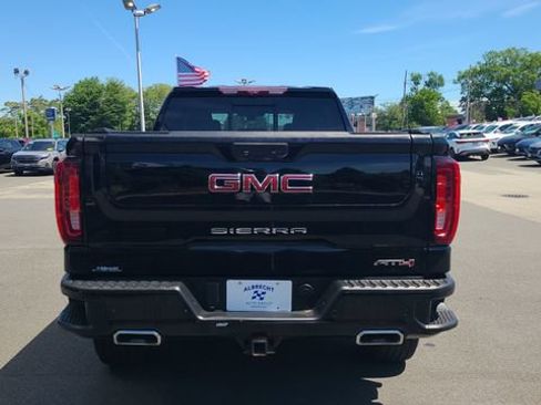 Used 2021 GMC Sierra 1500 AT4 w/ AT4 Premium Package AWD/4WD image 6