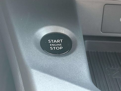 New 2027 Nissan Sentra SR w/ SR Premium Package FWD image 30