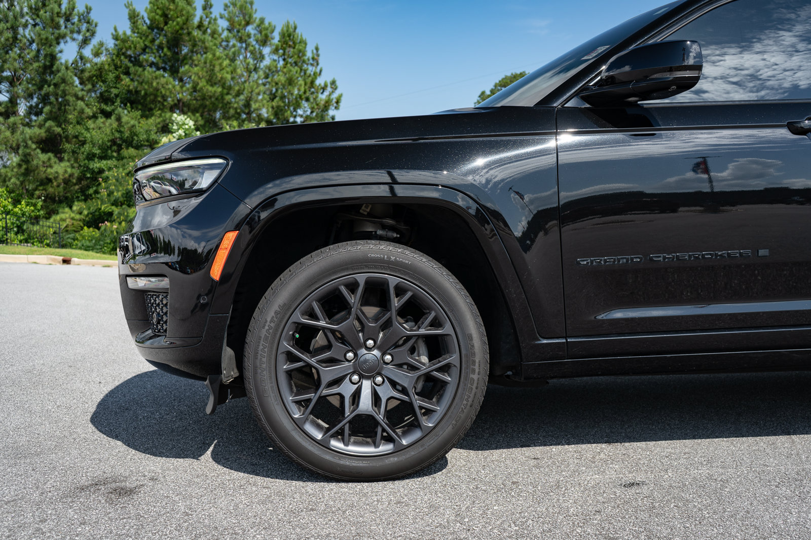 Used 2024 Jeep Grand Cherokee L Summit AWD/4WD image 4