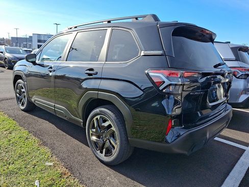 New 2025 Subaru Forester Premium image 3