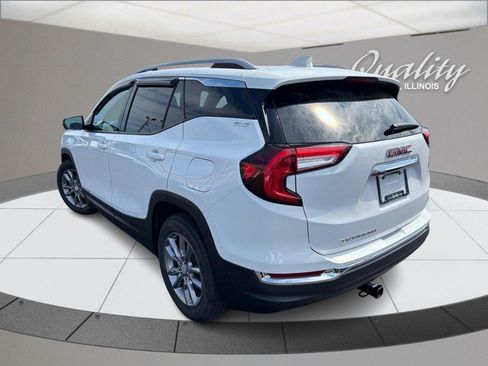 Used 2024 GMC Terrain SLT FWD image 6
