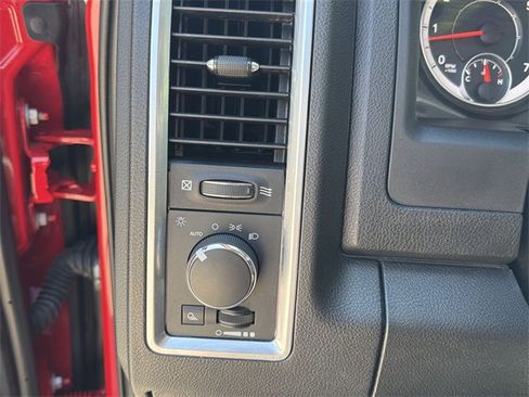 Used 2024 RAM 1500 Classic SLT image 17