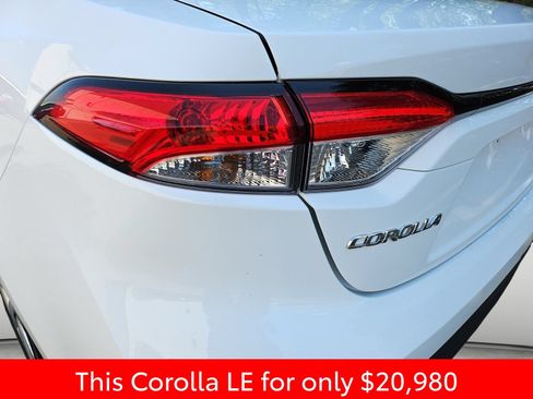 Used 2024 Toyota Corolla LE FWD image 21