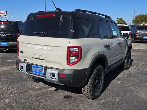 New 2025 Ford Bronco Sport Badlands w/ Sasquatch Badlands Package image 11
