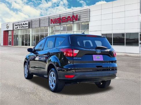 Used 2019 Ford Escape S image 5