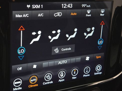 Used 2022 Jeep Grand Cherokee Laredo AWD/4WD image 29