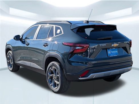 New 2026 Chevrolet Trax LT w/ Driver Confidence Package image 4