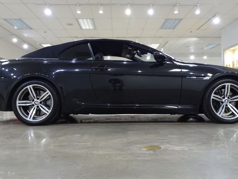 Used 2007 BMW M6 Convertible RWD image 19