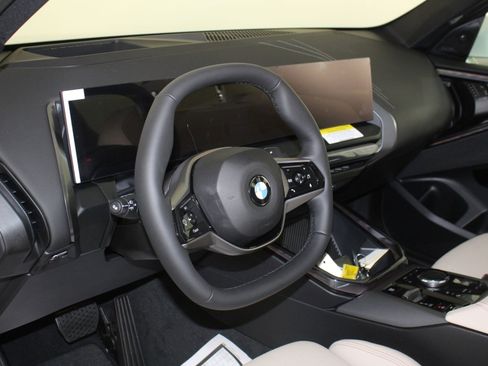 Used 2026 BMW X3 xDrive30 w/ Premium Package image 4