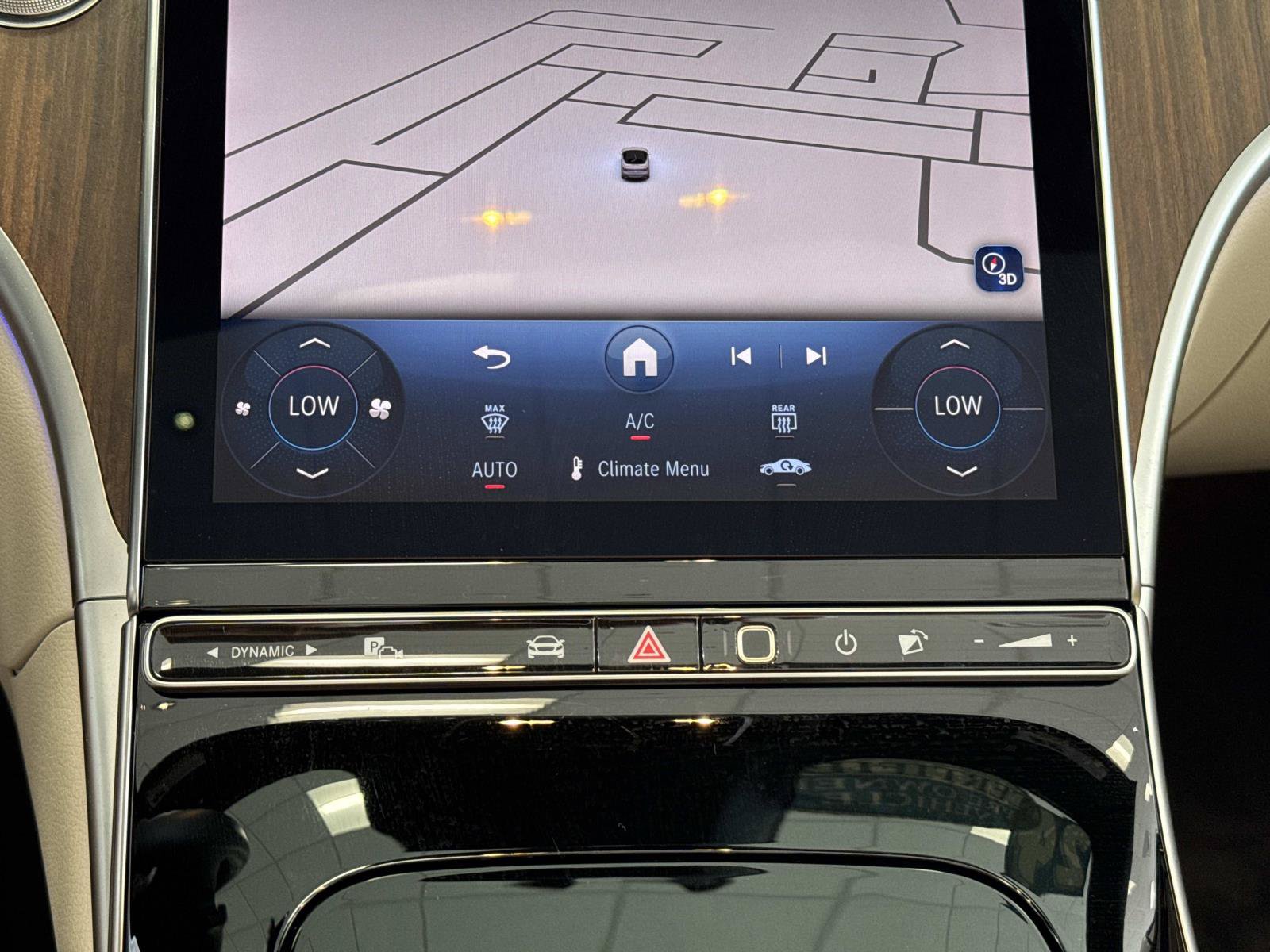 Certified 2024 Mercedes-Benz CLE 300 4MATIC Cabriolet image 18