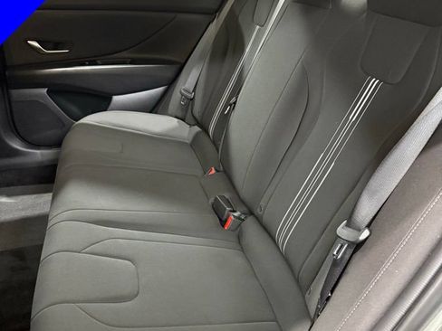 Used 2024 Hyundai Elantra SEL FWD image 13