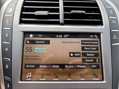 Used 2018 Lincoln MKZ Select w/ Select Plus Package FWD image 27